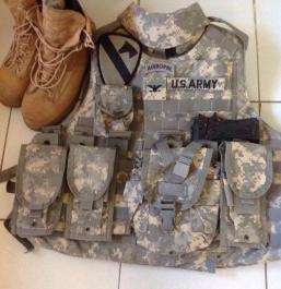 Bullet proof vest, sapi plates carrier photo