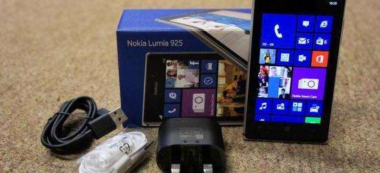 Nokia Lumia 925 Complete photo