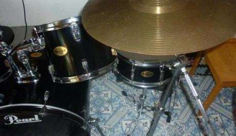 Drumset Pearl complete w Cymbals Ready to use photo