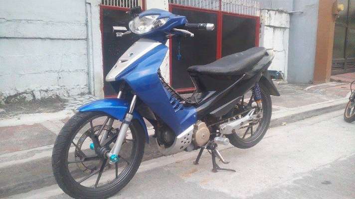 Suzuki Shogun 125 photo