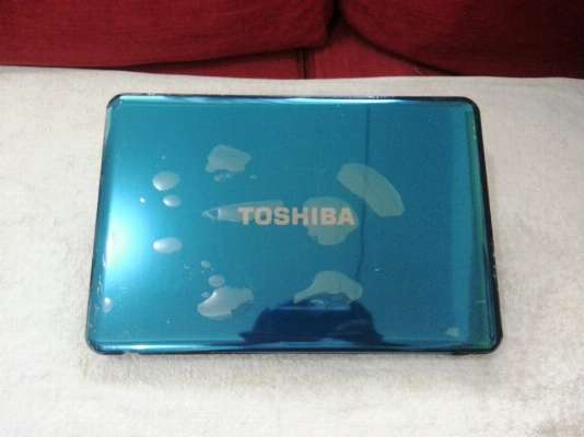 Toshiba satellite M840 core i3 2.50ghz 2gb Radeon HD 7600M 3rd gen gaming photo