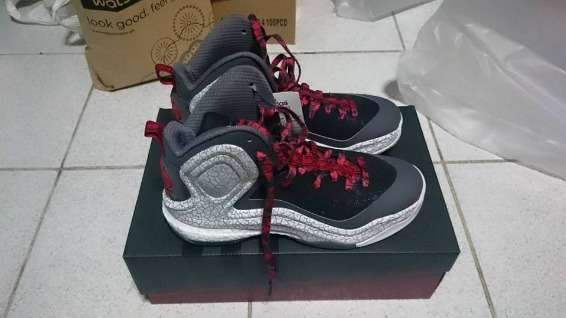 ADIDAS D ROSE 5 BOOST - Used Philippines