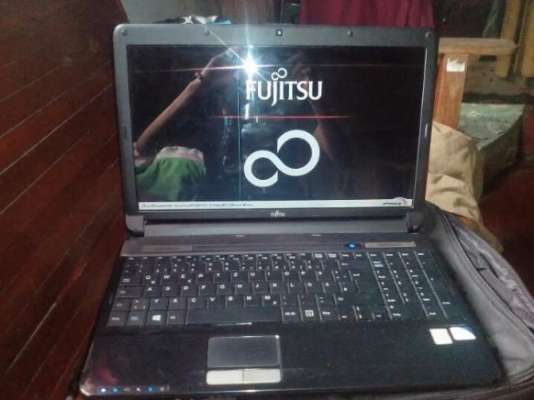 Fujitsu Laptop photo