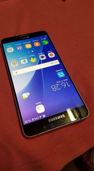 Samsung Galaxy A9 (2016) photo