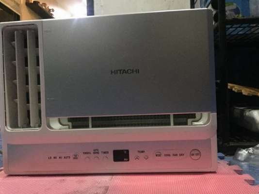 Hitachi 1hp inverter photo