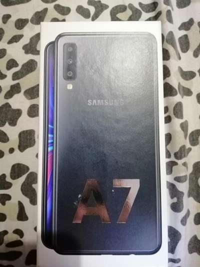 Samsung A7 2018 Brandnew photo