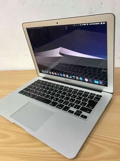 Macbook Air 13 inch 2017 photo