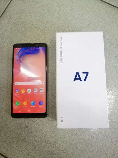 Samsung A7 2018 photo