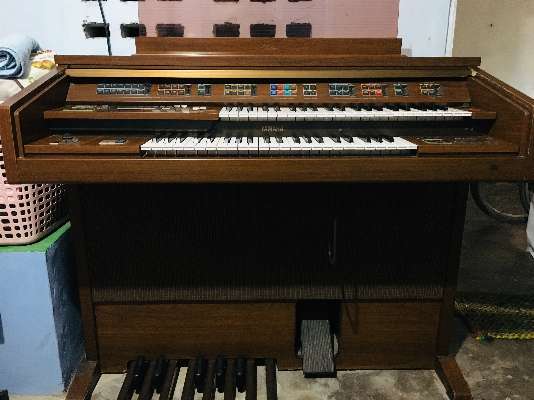 For sale Yamaha elctone FE-50 organ/ for repair photo
