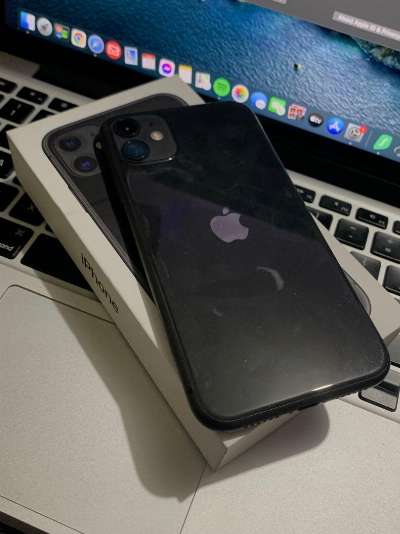 Apple Iphone 11 64gb 2 months old photo