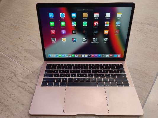 MacBook Air (Retina, 13-inch, 2019) Core photo