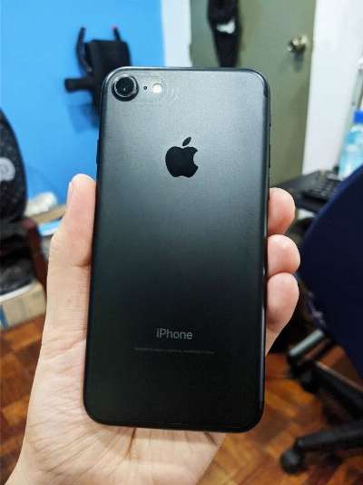 iPhone 7 32GB photo