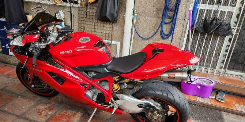 Ducati 1098 photo