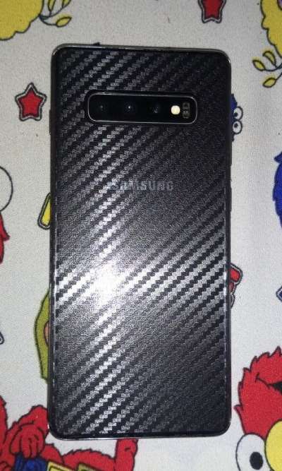 Samsung S10+ photo