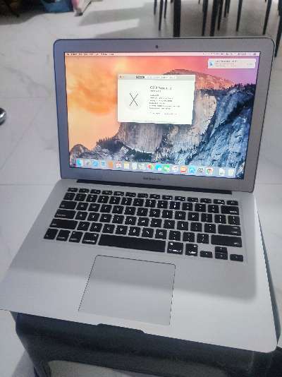 Macbook Air 2017 photo