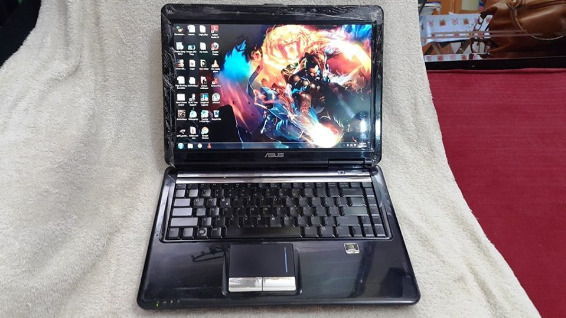 Laptop 14.0 inch 250gb 4gig ram 2.2gig total video card Asustek N80Vb 2nd Gen Processor intel Core 2 Duo 2.0ghz photo