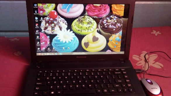Lenovo laptop photo