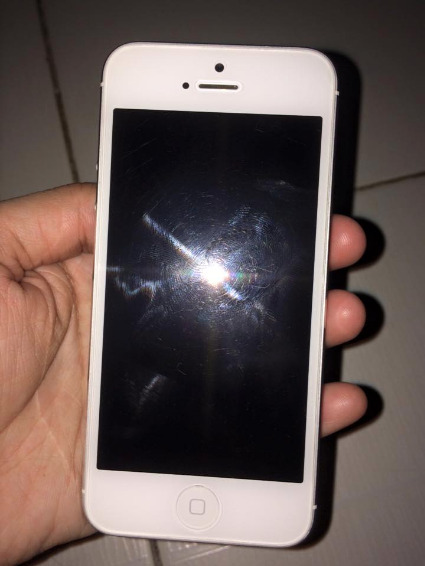 iPhone5 Silver 32gb Openline photo