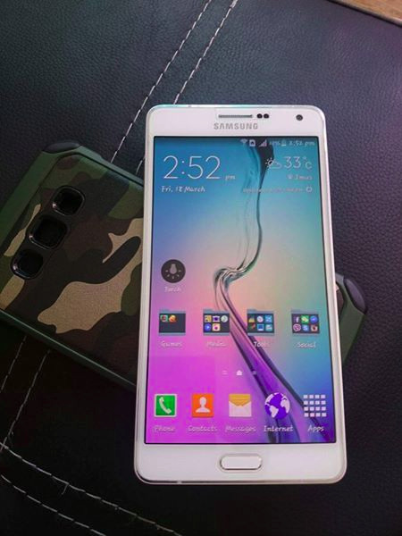 Samsung Galaxy A7 duos photo