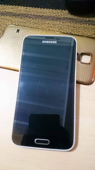 Samsung Galaxy S5 (G900F) photo