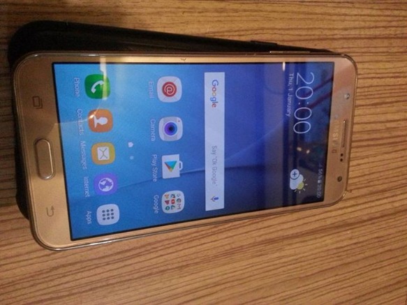 Samsung J7 2015 photo