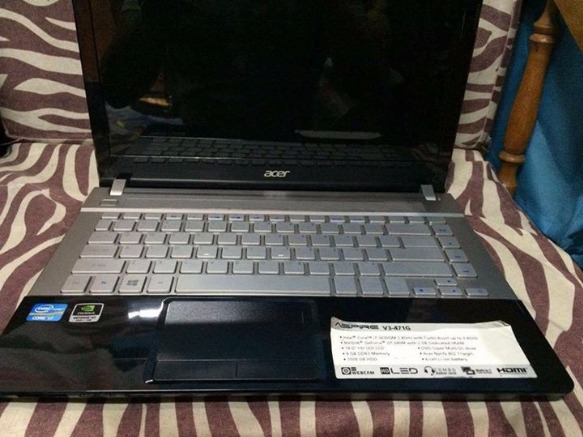 Acer Aspire V3 -471G Intel 3rd Gen. core i7 w/ Turbo boost up to 3.4GHz Monster Gaming Laptop photo