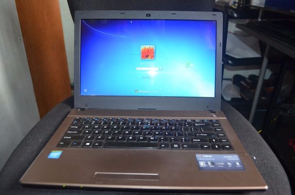 NEO Basic B14W Laptop for Sale photo