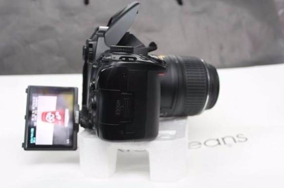 Nikon D5000 with 18-55mm VR Lens photo