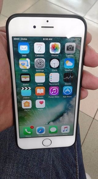 Iphone 6 factory unlock(64 gb) silver photo