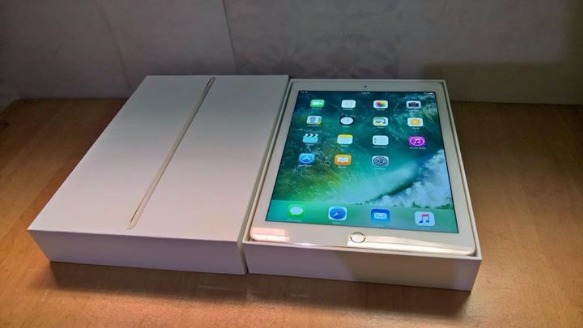 iPad Air 2 16Gb WiFi Complete ( Still underwarranty ) photo
