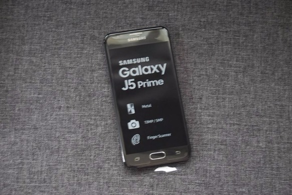 Samsung Galaxy J5 Prime photo