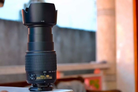 Nikkor Zoom Lens 55-200mm for Nikon DsLR photo