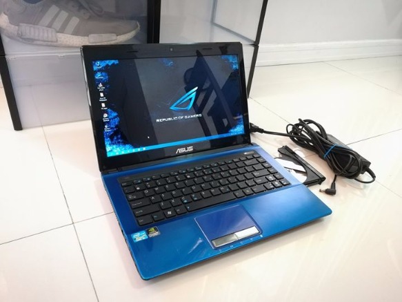 Asus K43s Series Gaming Laptop photo