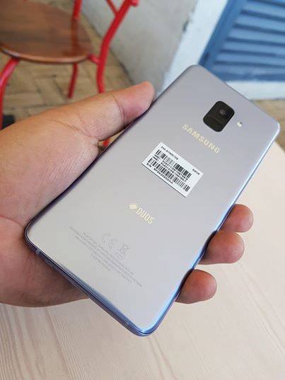 Samsung A8 Plus 2018 photo