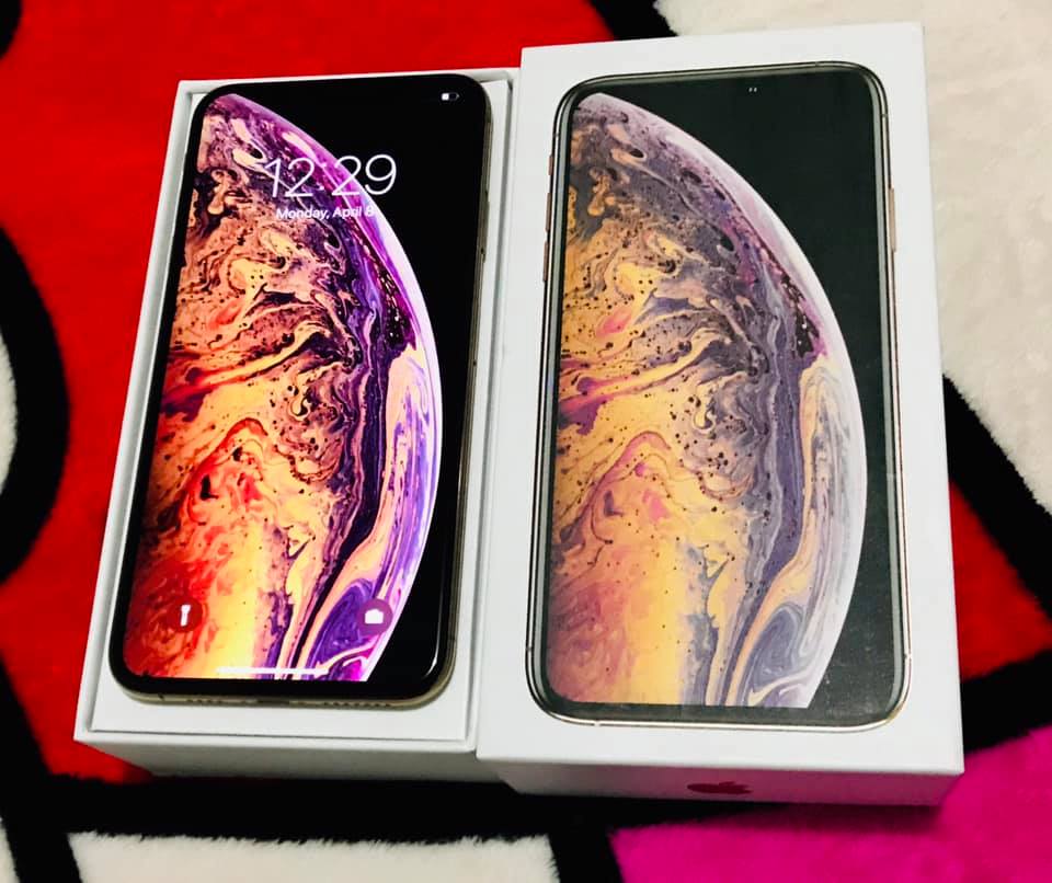iPhone XS 64gb Gold NTC Factory Unlock Complete Package photo