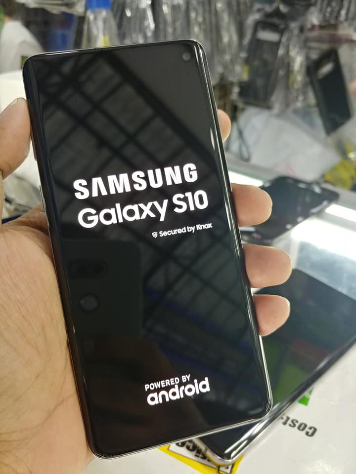 Samsung S10 Prism Black 128gb 8gb photo