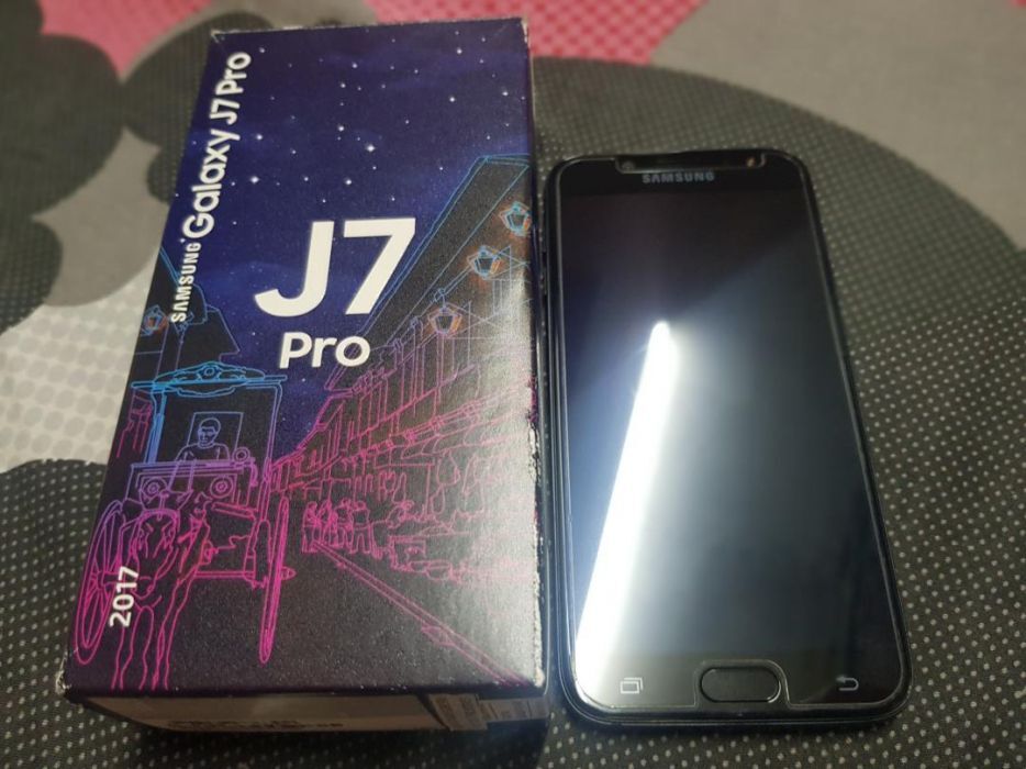 Samsung J7 Pro photo