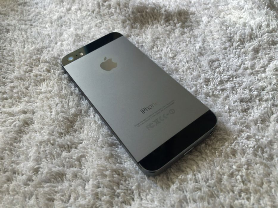 iPhone 5s 16GB Space Gray photo