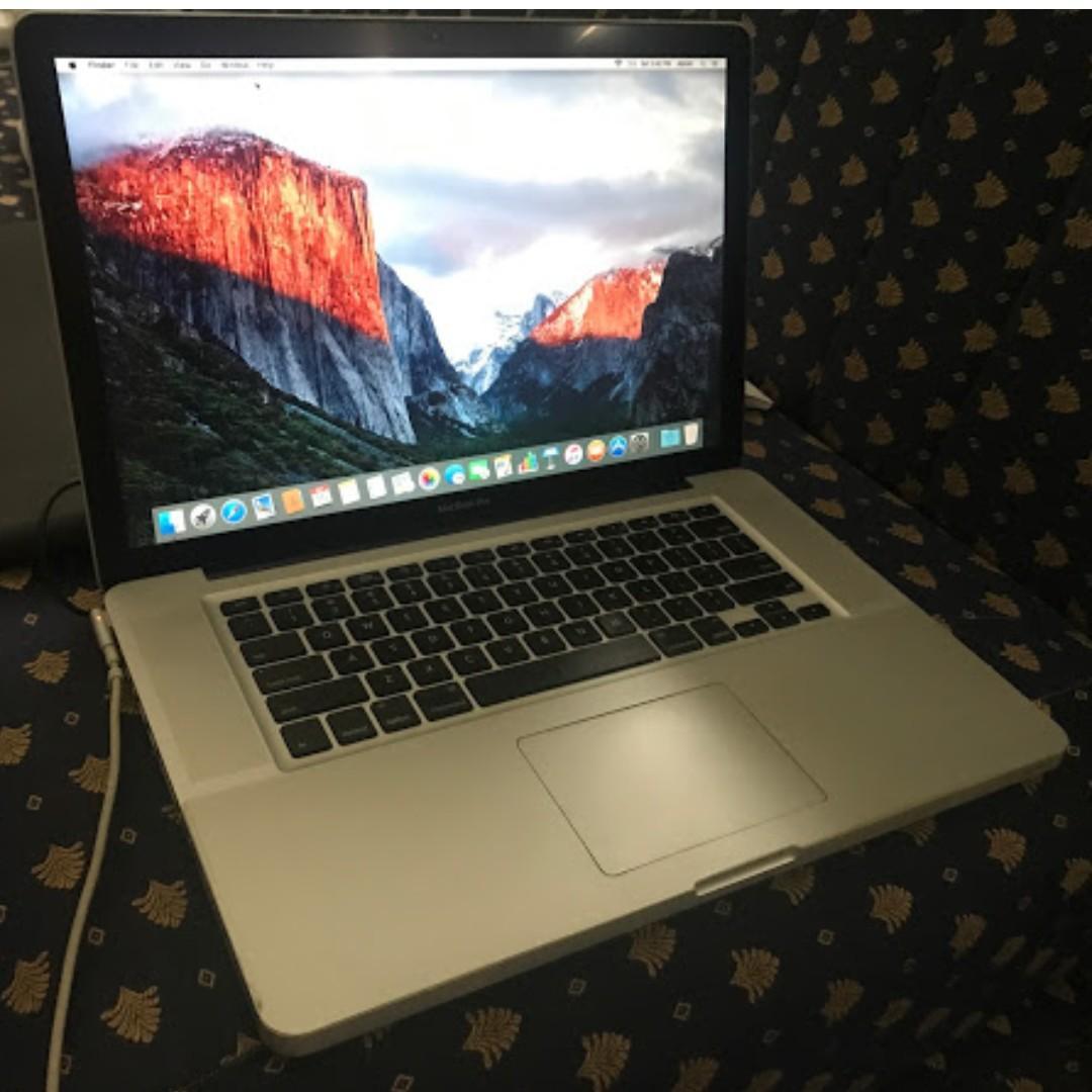 MacBook Pro 15 photo