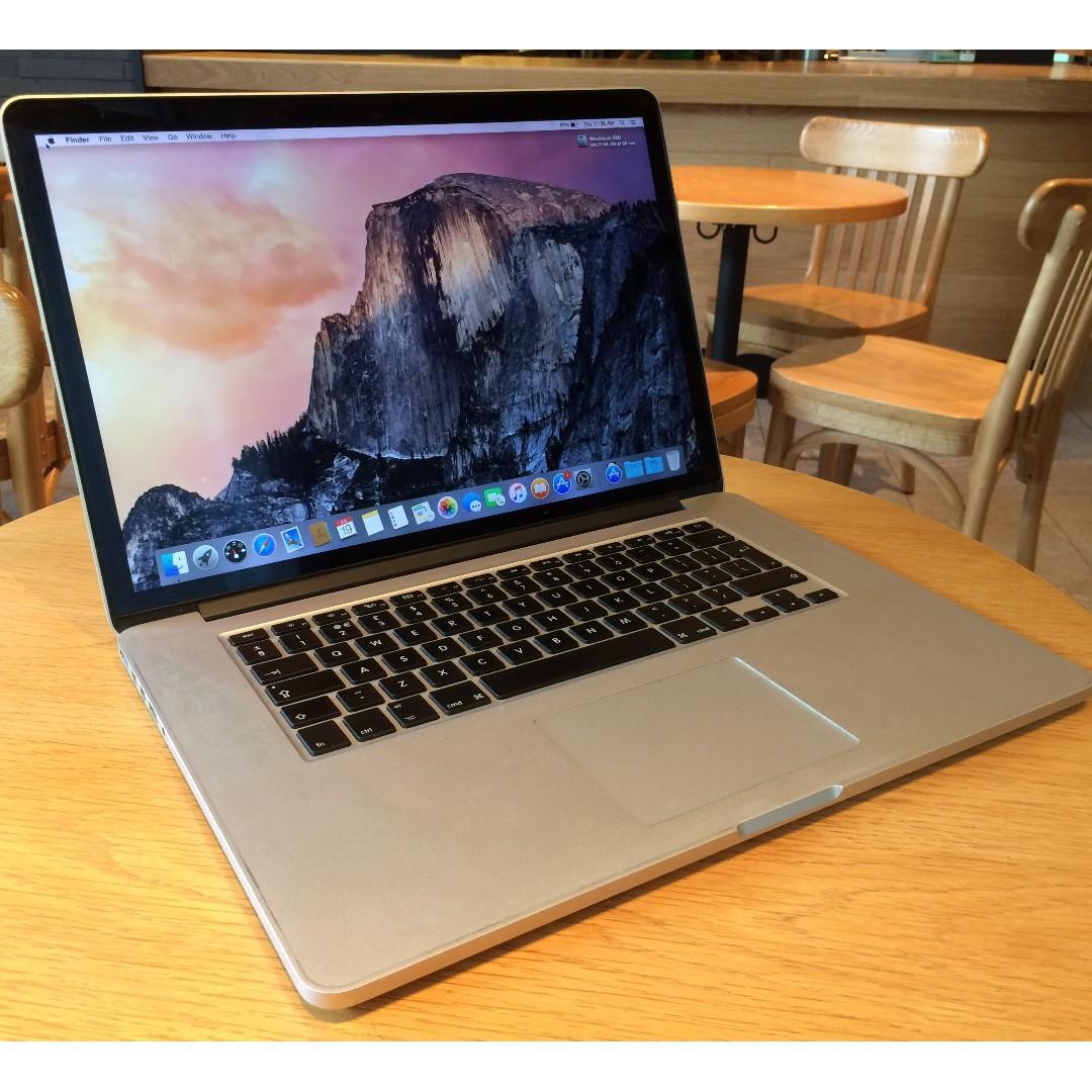 MacBook Pro 15 inch photo