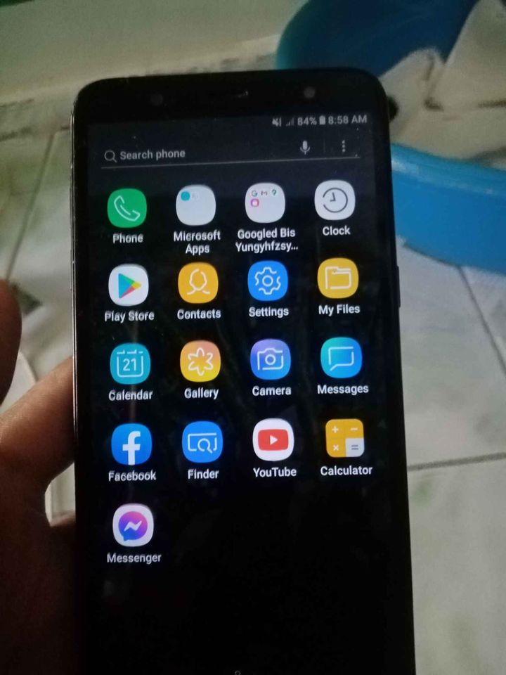 Selling my Defective Samsung J8 2018 LCD issue photo