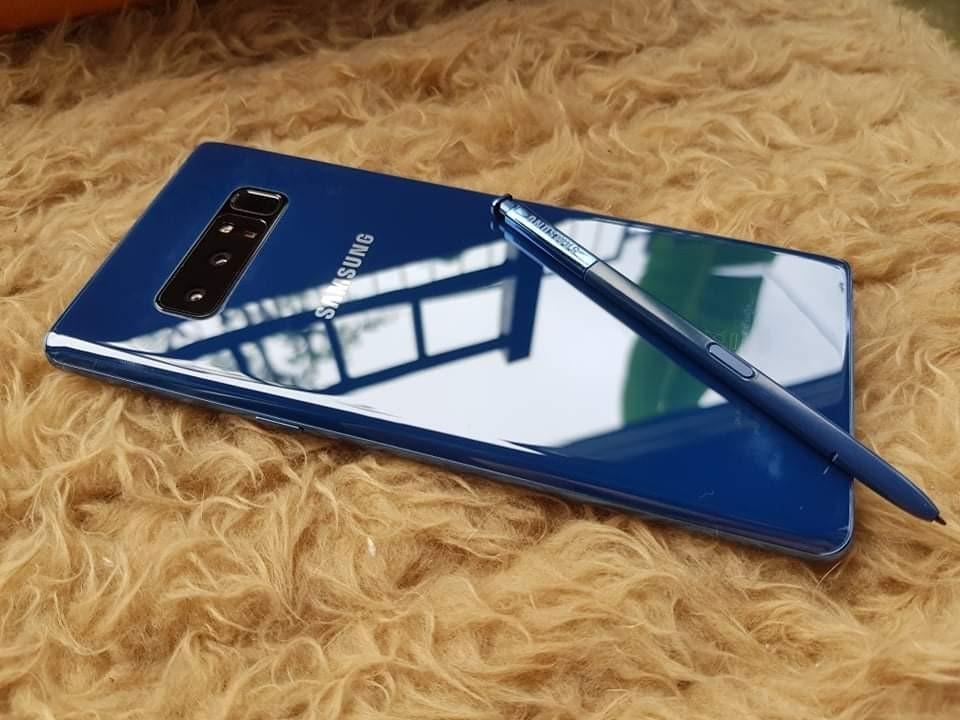 Samsung Galaxy Note 8 Blue photo