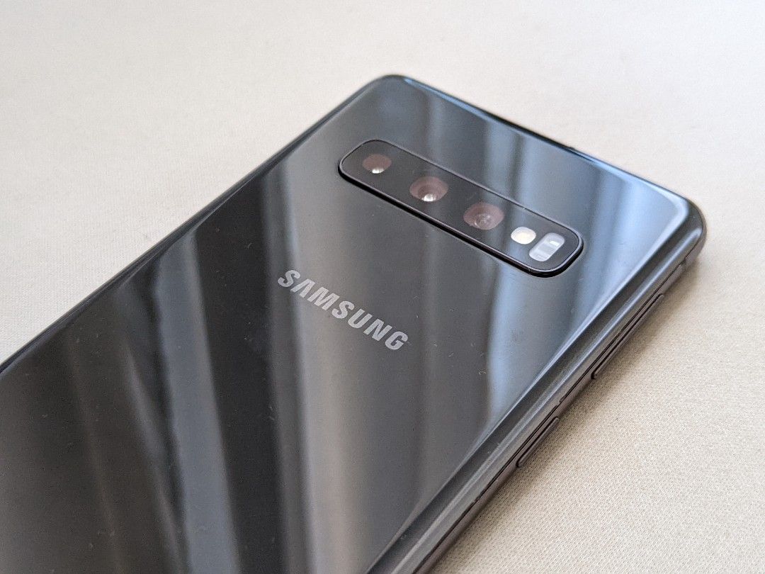 Samsung Galaxy S10  photo