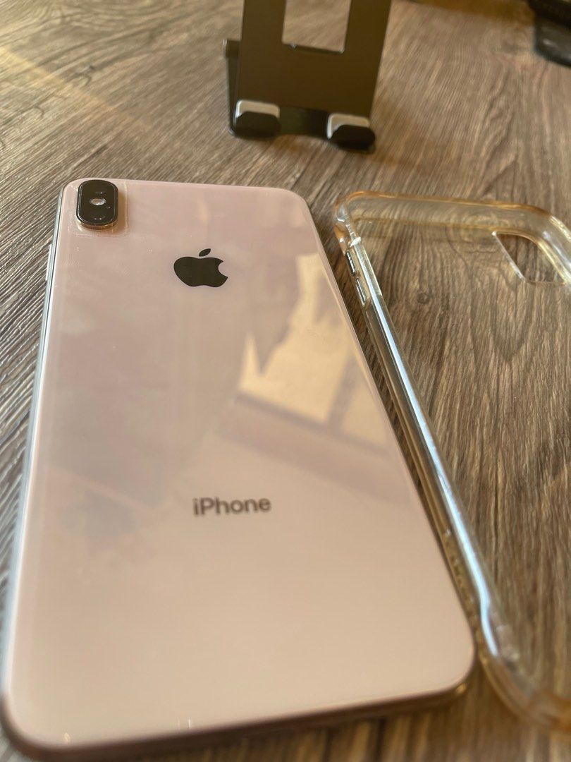 iPhone XS Max Gold 64gig  photo