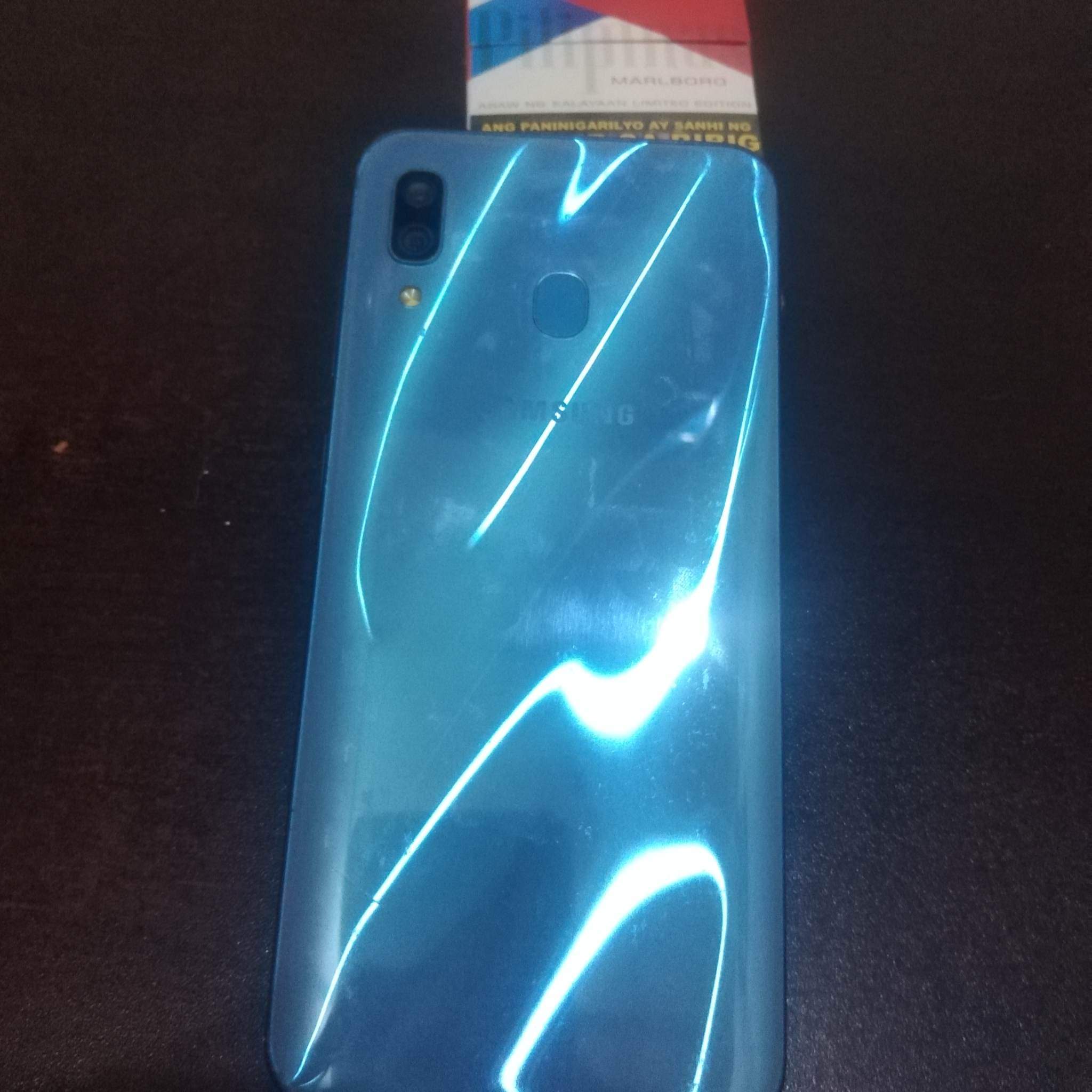 Samsung Galaxy A30 photo