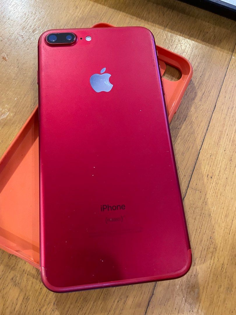 Red Iphone 7 plus 128g limited edition photo