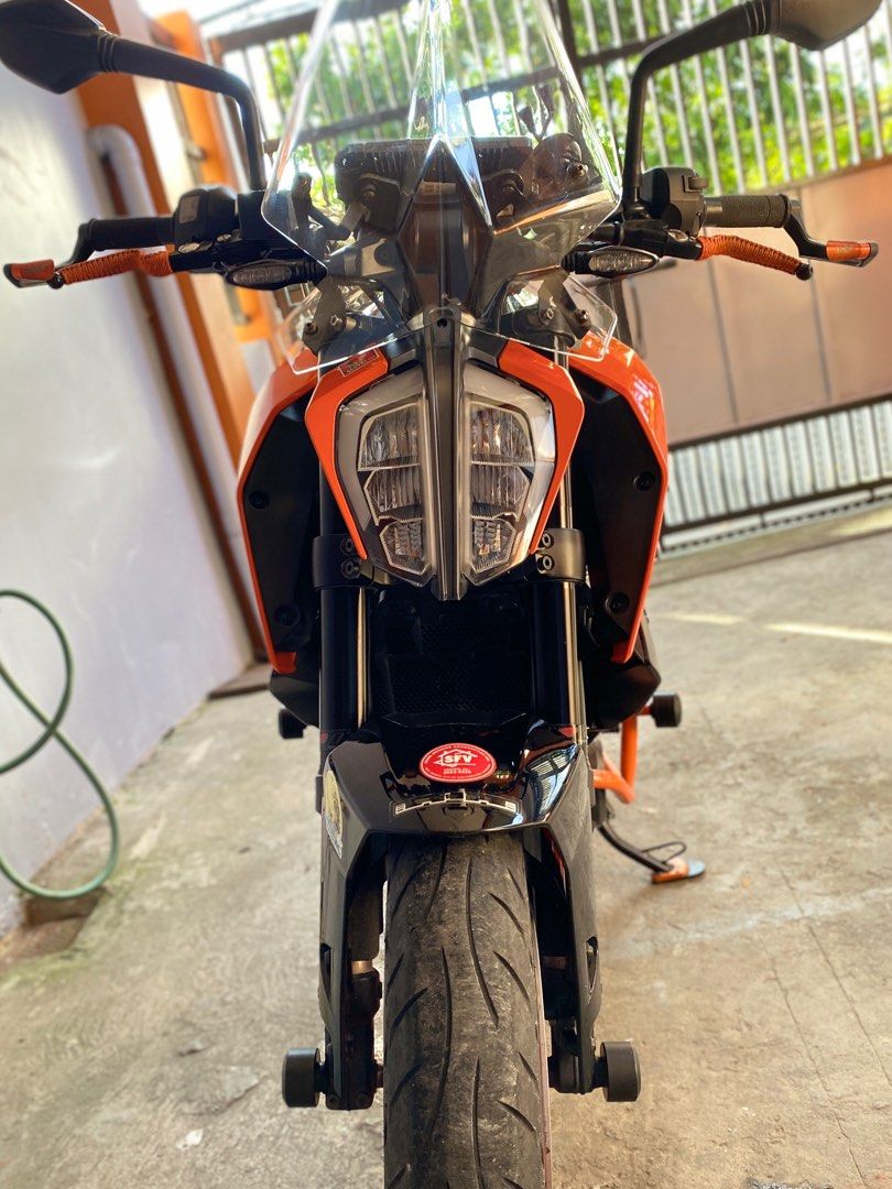 KTM Duke 390 V2 2019 photo