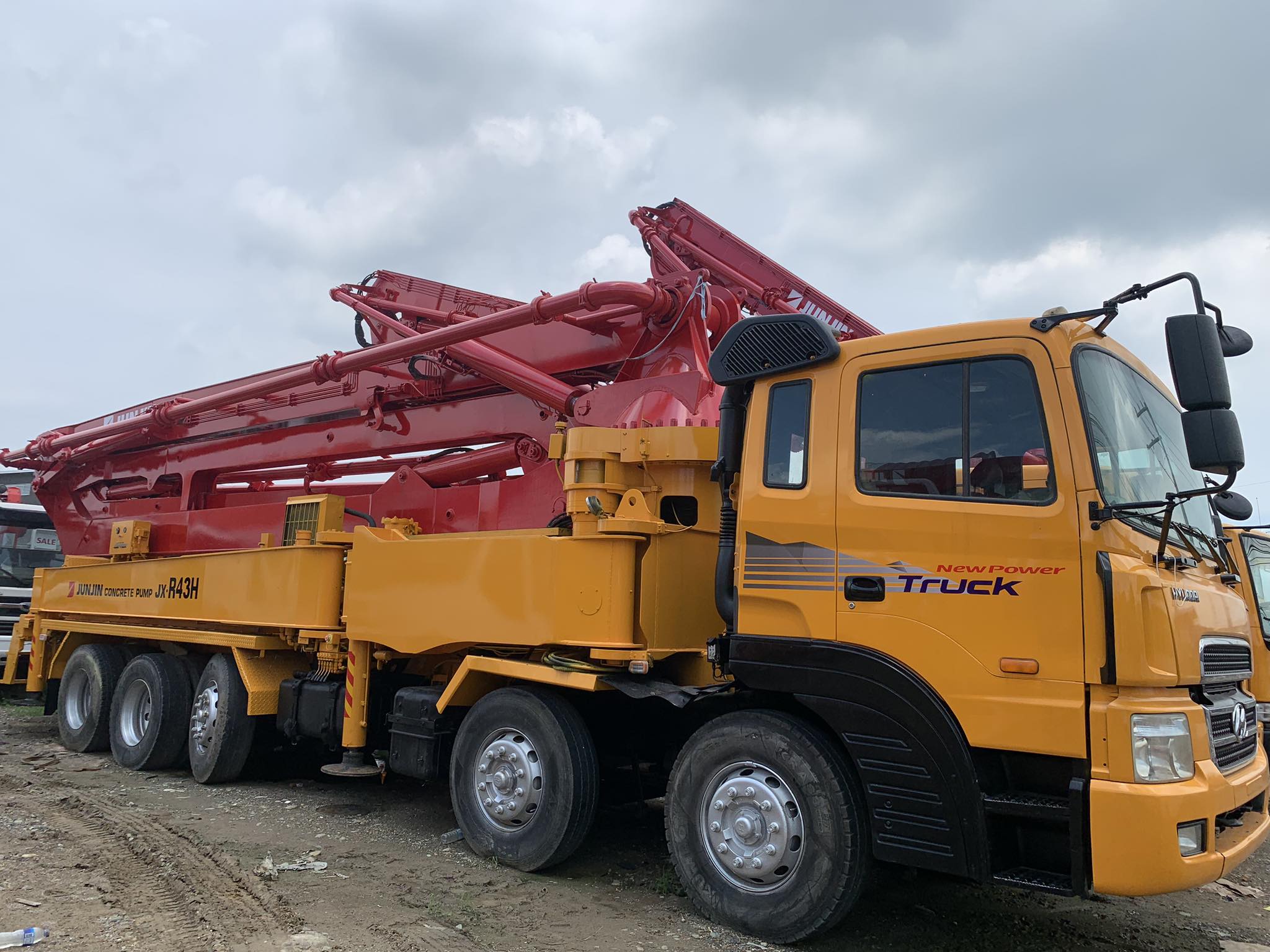 Junin 43m Concrete Pump Truck photo