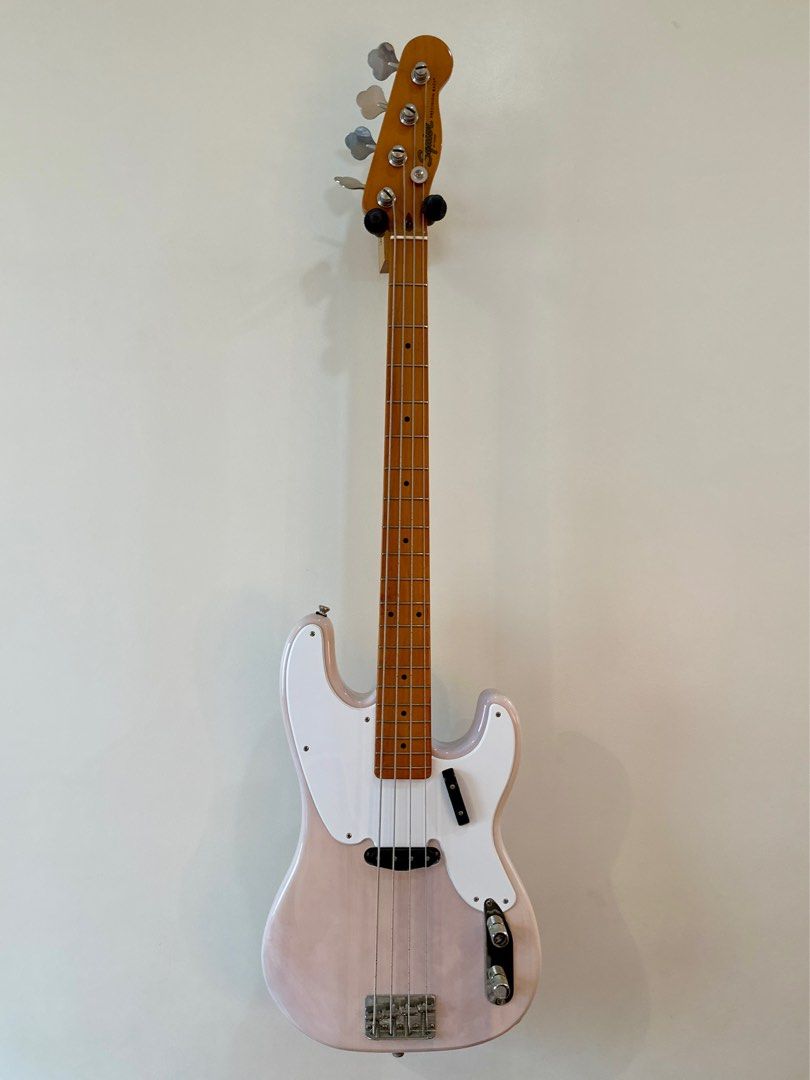 Squier ‘50s P-Bass Guitar photo