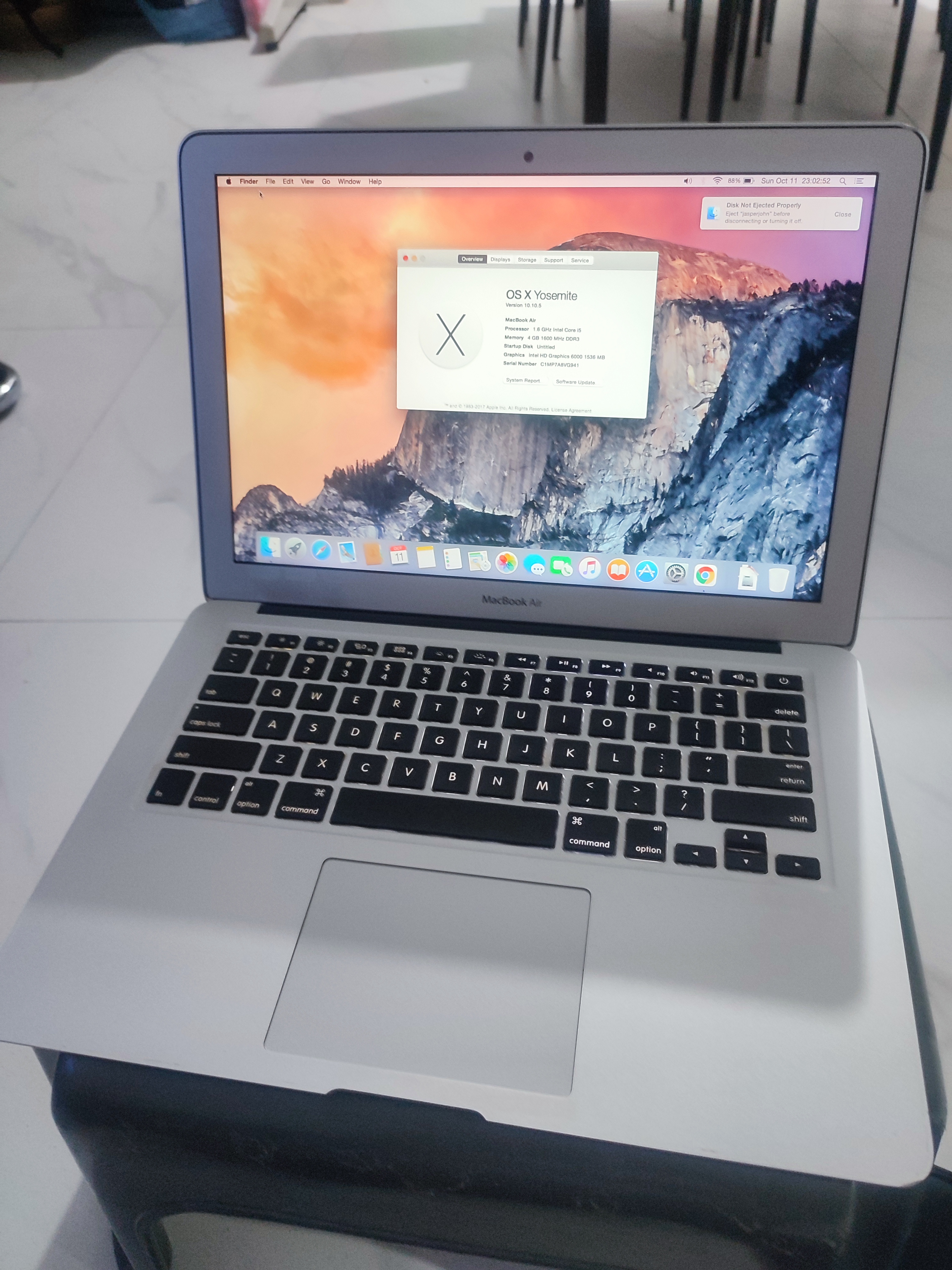 Macbook Air 2017 photo